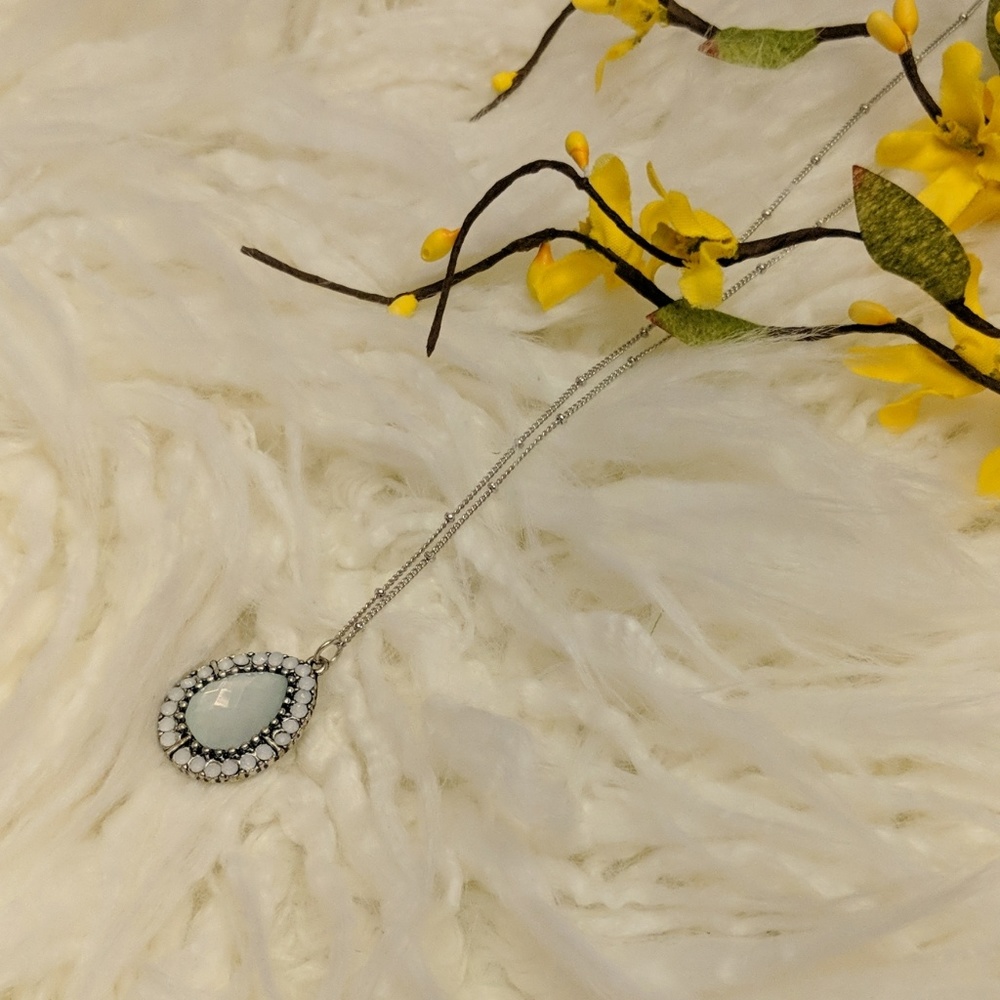 Handmade Light Green and White Pendant Necklace - Picture 3 of 8